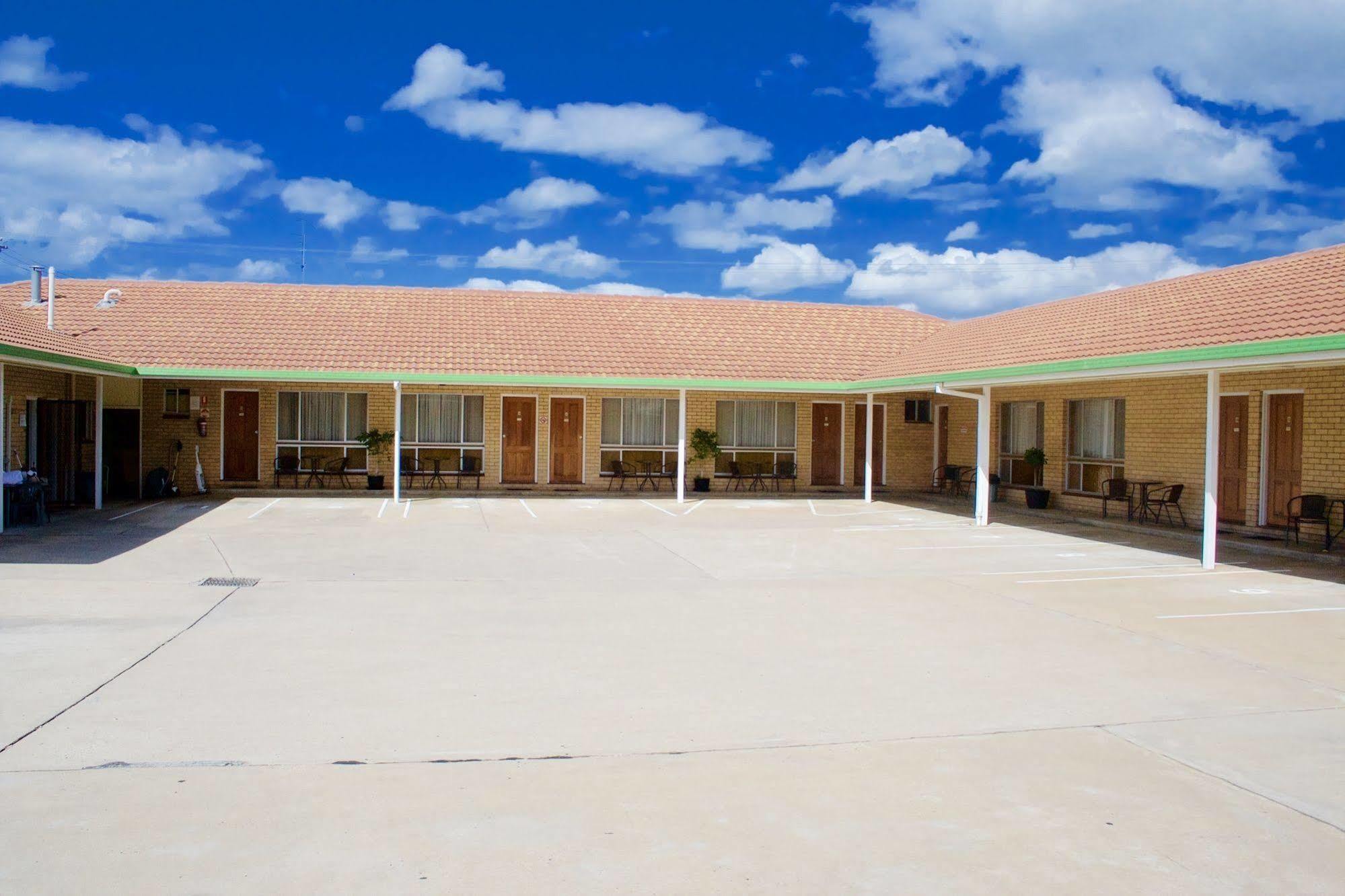 Buckaroo Motor Inn Warwick Exterior foto